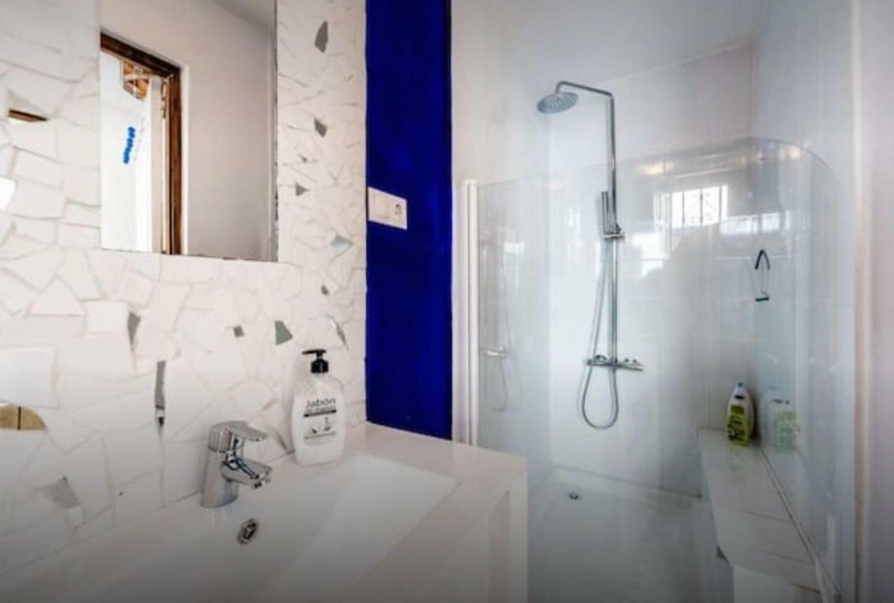Charming House In The Historic Old Town Villa Аликанте Екстериор снимка