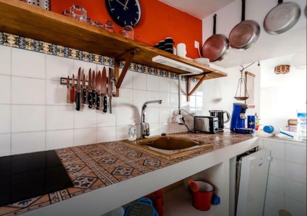 Charming House In The Historic Old Town Villa Аликанте Екстериор снимка